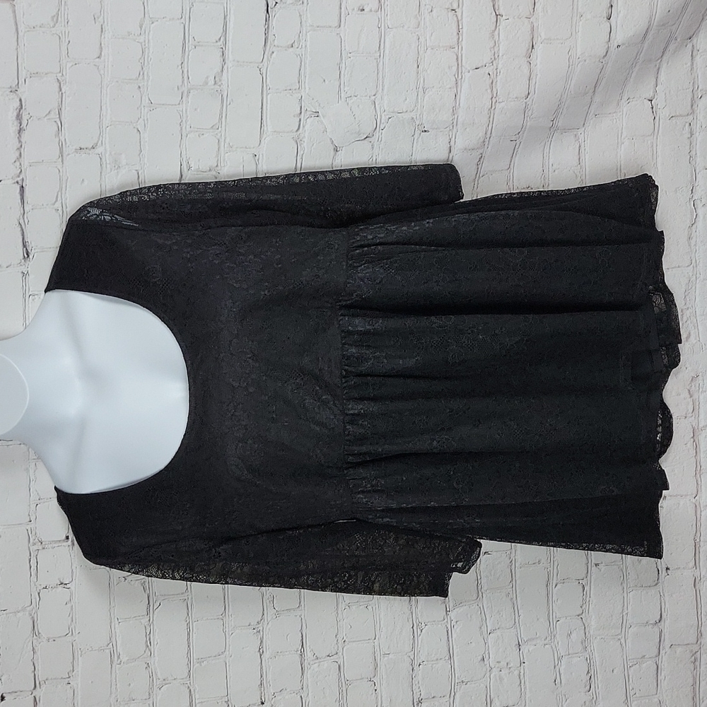 Torrid - Black Lace Empire Waist Blouse 💘
